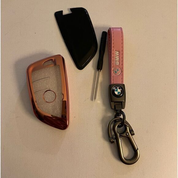 BMW Logo key fob Keychain in Pink Leather & Key Fob Cover pink & black NWT - Picture 1 of 5
